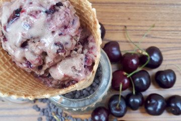 Nicecream met kersen en chocolade